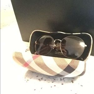 Burberry sunglasses